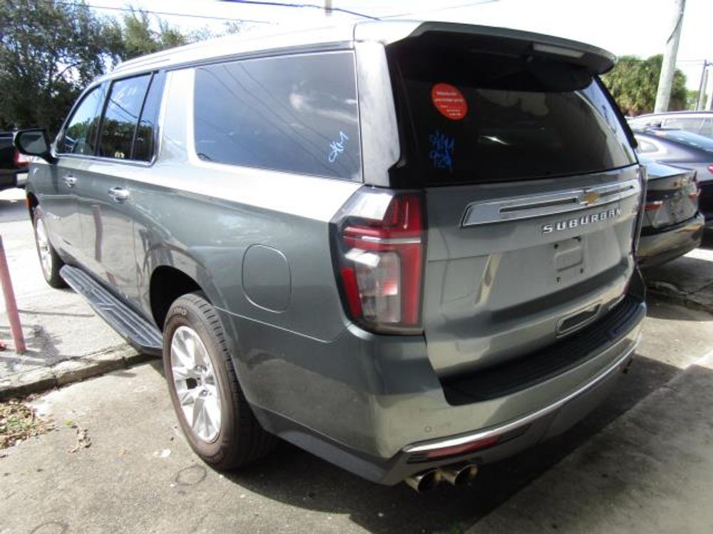 2023 Chevrolet Suburban Premier