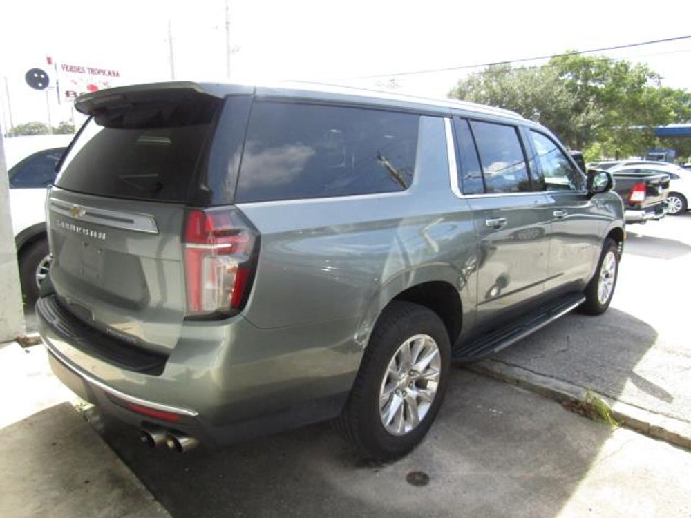 2023 Chevrolet Suburban Premier