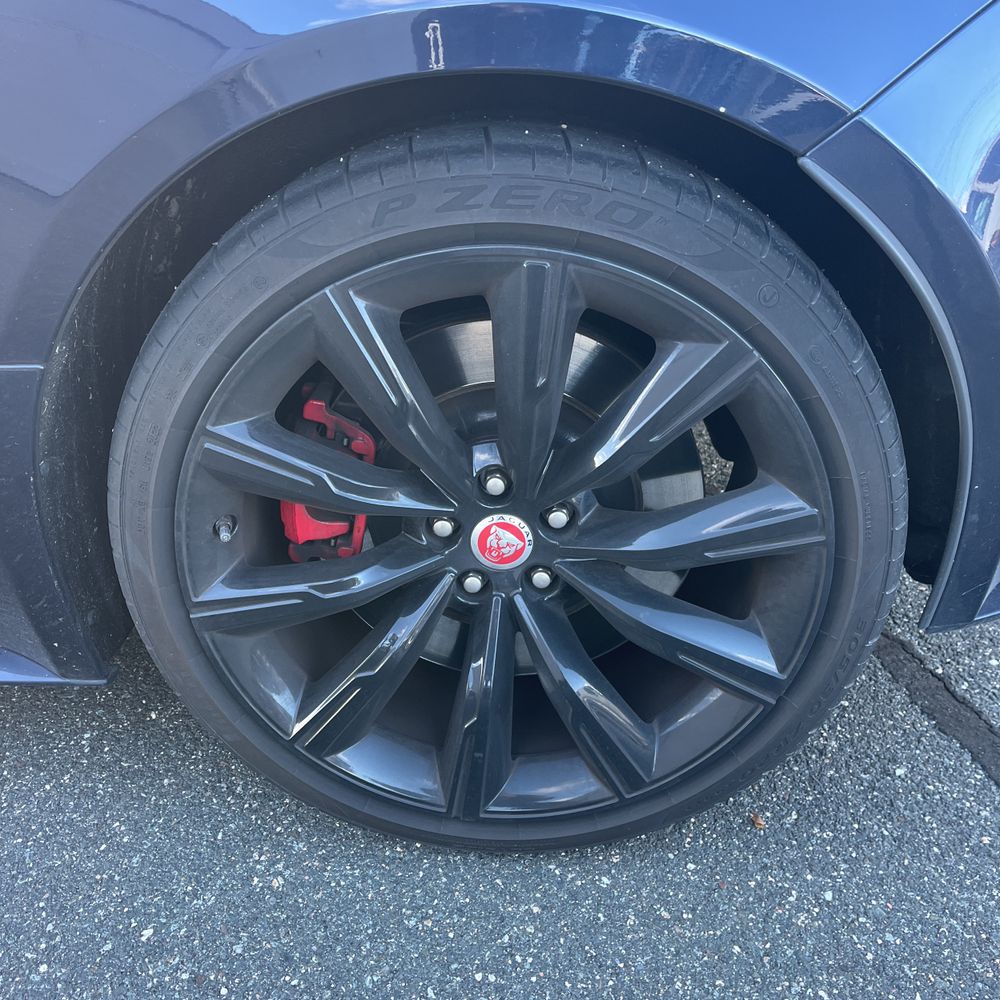 2023 Jaguar F-Type R