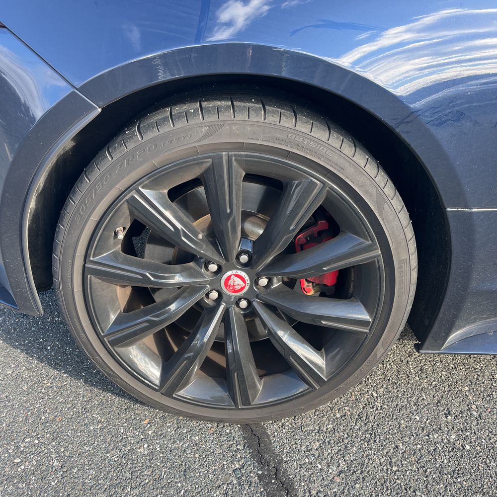 2023 Jaguar F-Type R