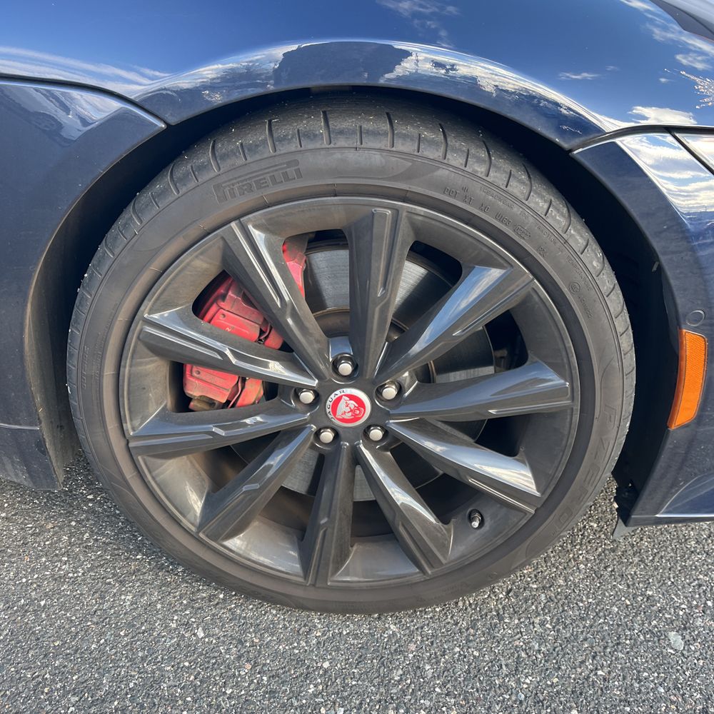 2023 Jaguar F-Type R