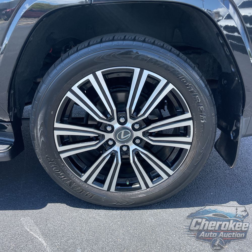 2022 Lexus LX 600 Luxury
