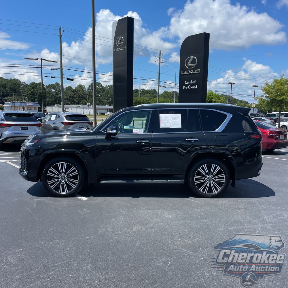 2022 Lexus LX 600 Luxury