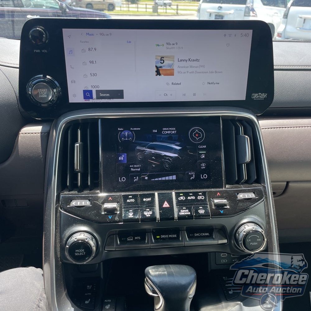 2022 Lexus LX 600 Luxury