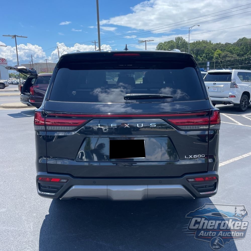 2022 Lexus LX 600 Luxury
