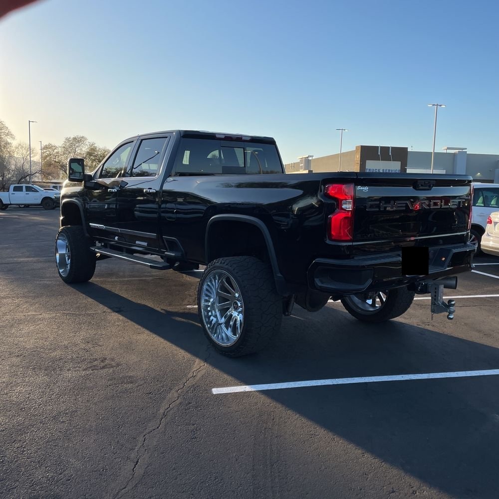 2024 Chevrolet Silverado 3500HD High Country