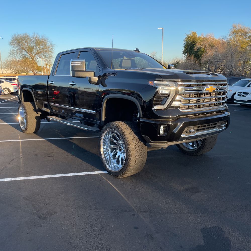 2024 Chevrolet Silverado 3500HD High Country