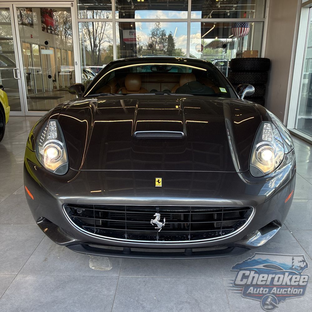2010 Ferrari California Base 2D Convertible