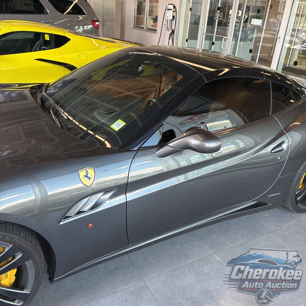 2010 Ferrari California Base 2D Convertible