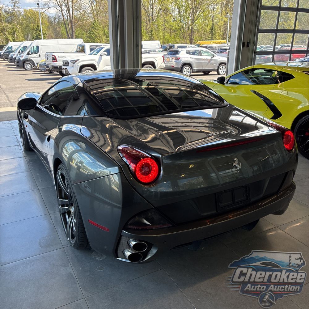 2010 Ferrari California Base 2D Convertible