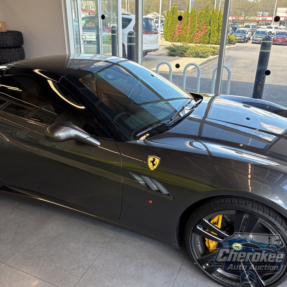 2010 Ferrari California Base 2D Convertible
