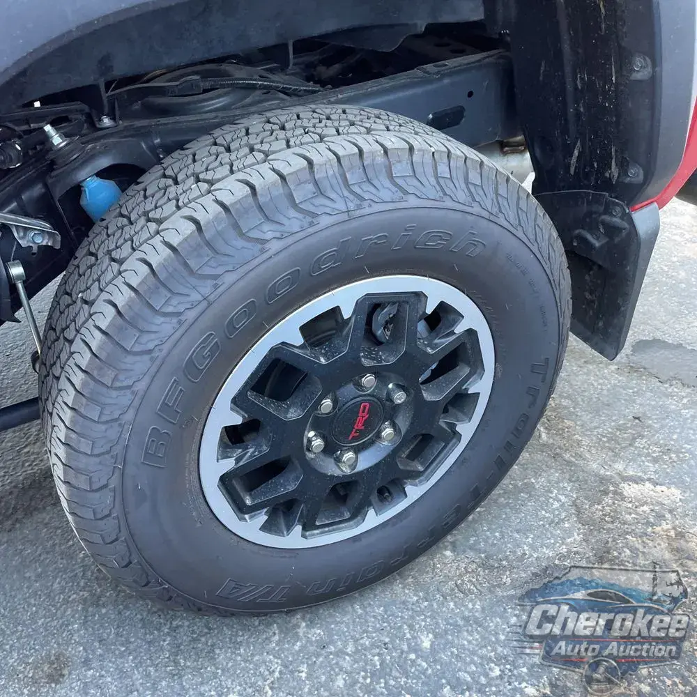 2025 Toyota Tacoma TRD Off-Road