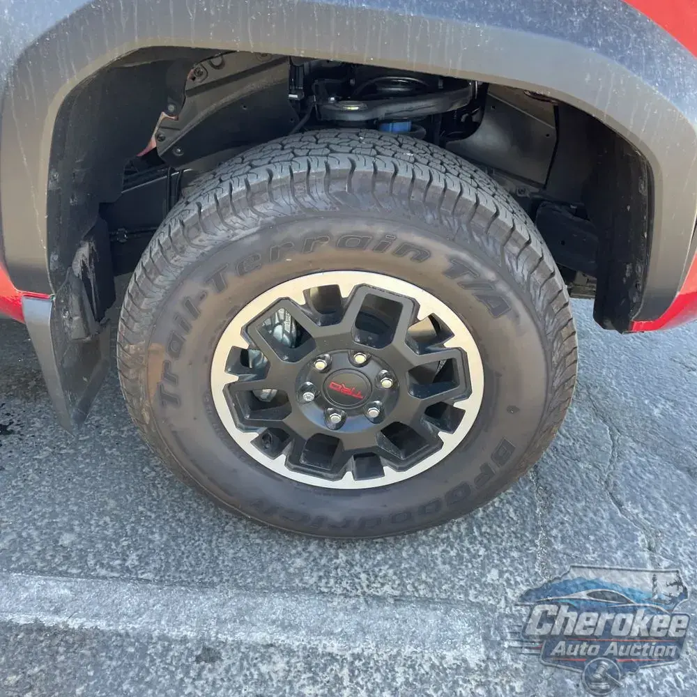 2025 Toyota Tacoma TRD Off-Road