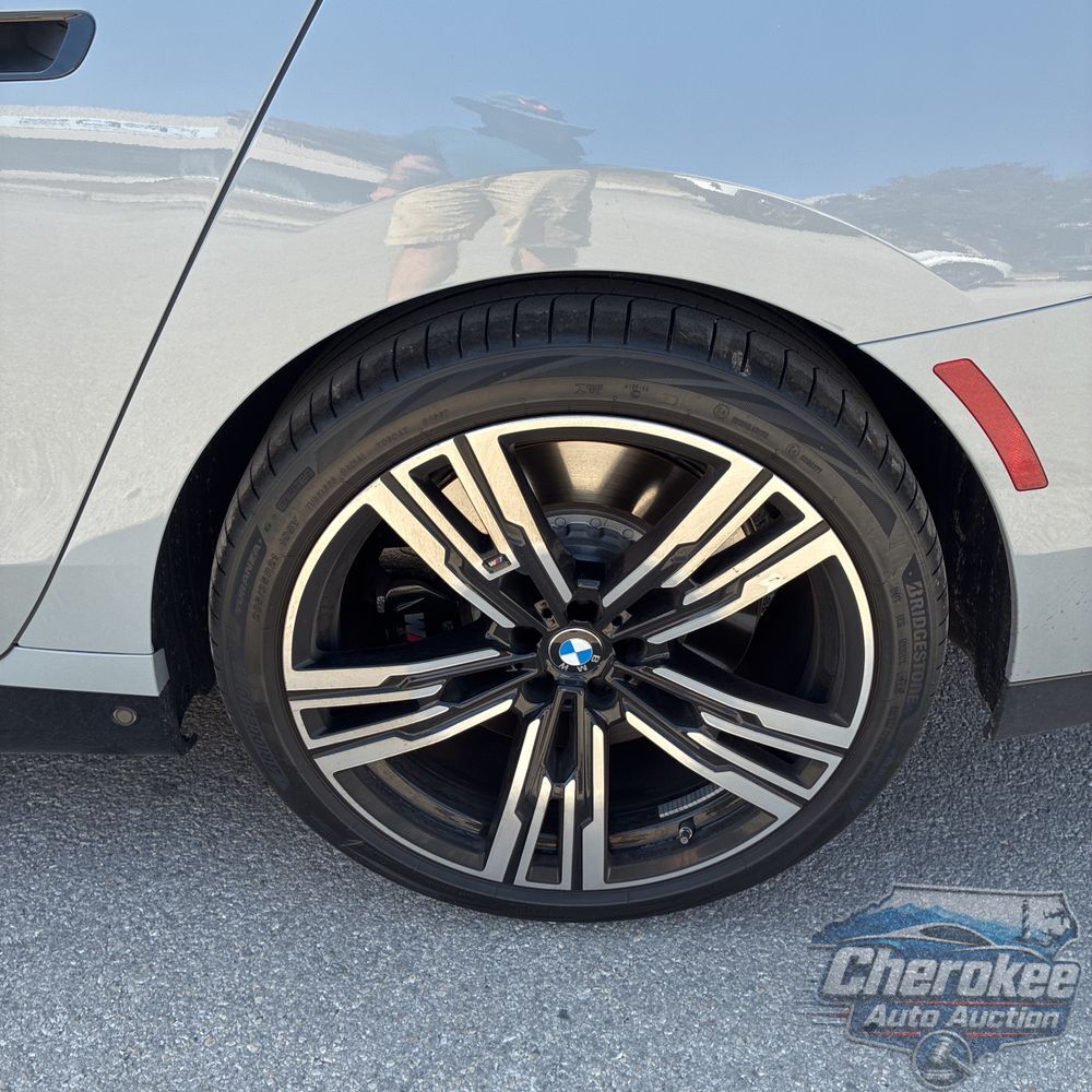 2025 BMW 7-Series 760i xDrive