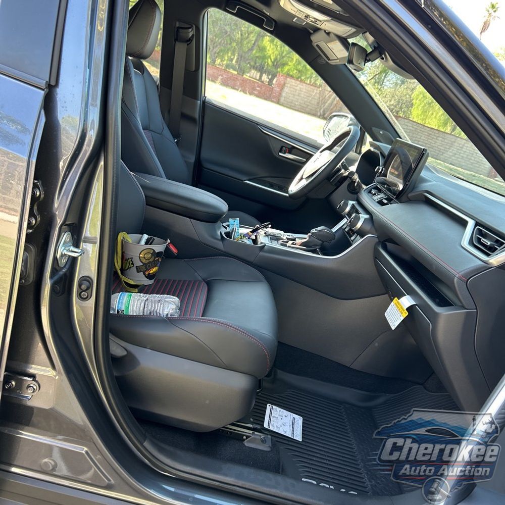 2025 Toyota RAV4 Plug-in Hybrid XSE