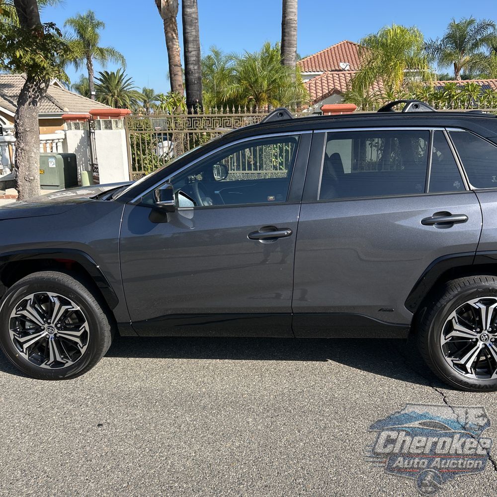2025 Toyota RAV4 Plug-in Hybrid XSE