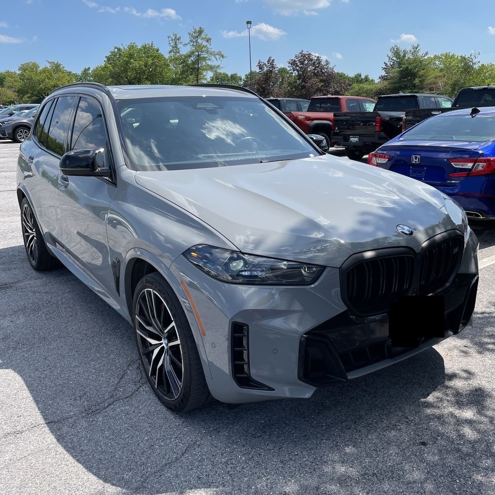 2024 BMW X5 M60i