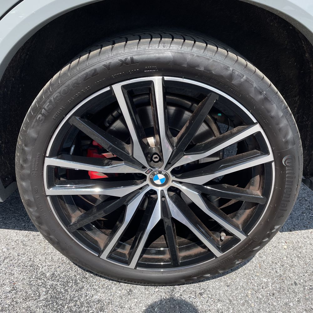 2024 BMW X5 M60i