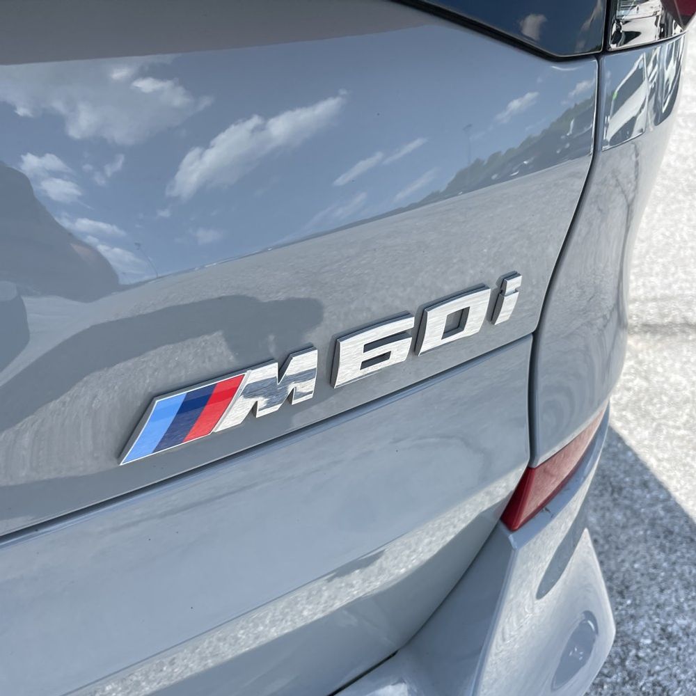2024 BMW X5 M60i