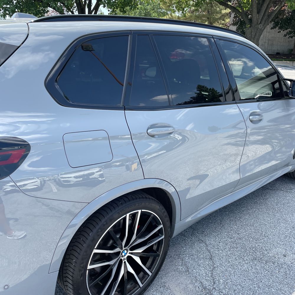 2024 BMW X5 M60i