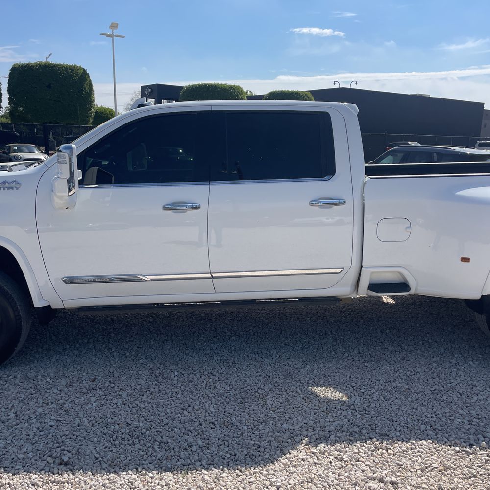 2024 Chevrolet Silverado 3500HD High Country