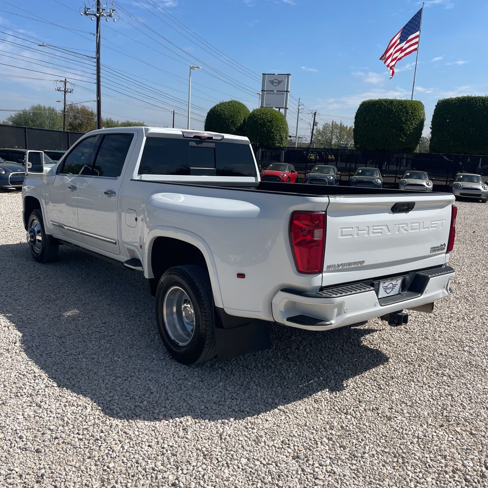 2024 Chevrolet Silverado 3500HD High Country