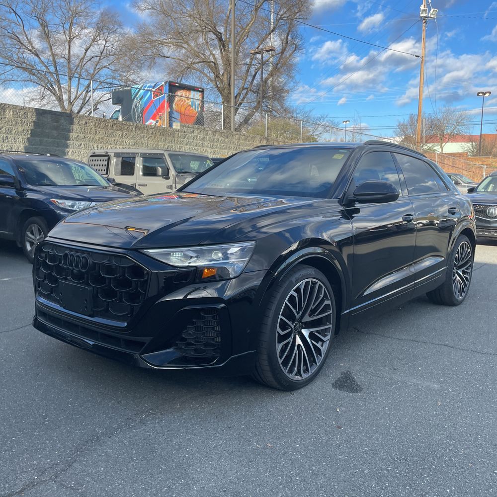 2024 Audi SQ8