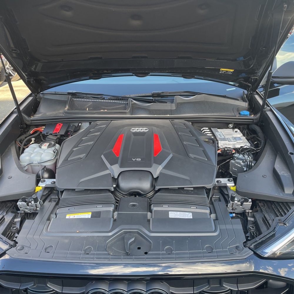 2024 Audi SQ8 Prestige