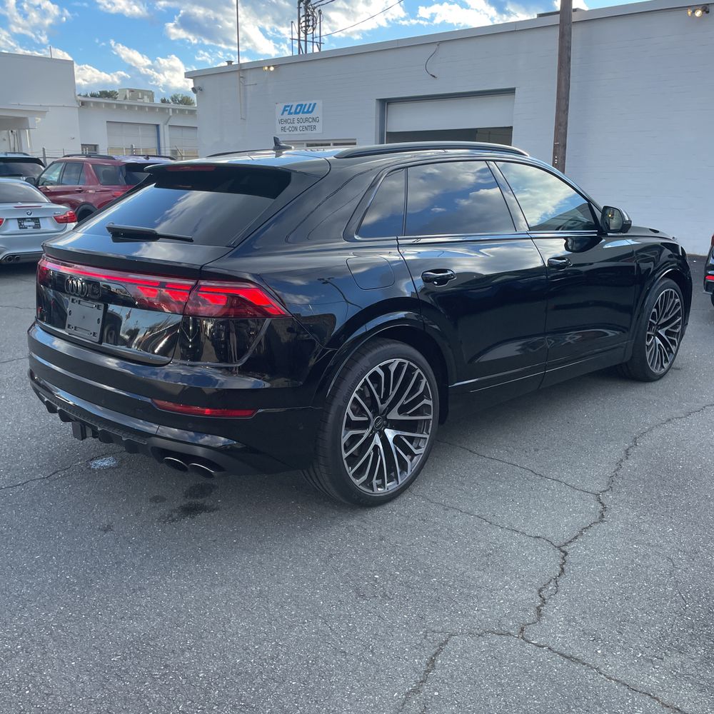 2024 Audi SQ8 Prestige