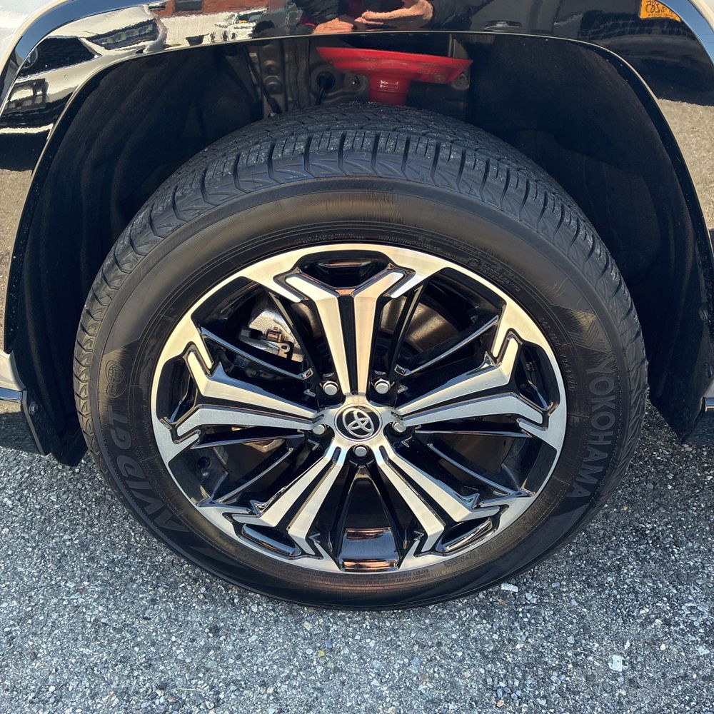 2025 Toyota RAV4 Plug-in Hybrid XSE