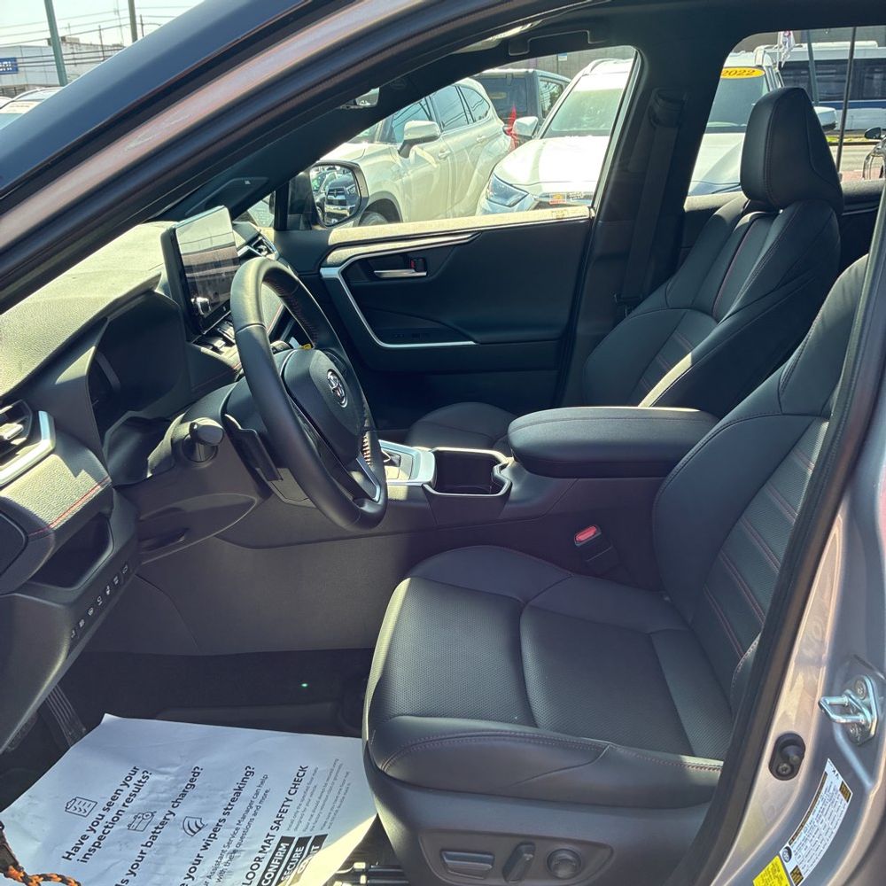 2025 Toyota RAV4 Plug-in Hybrid XSE