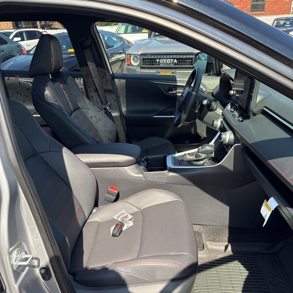 2025 Toyota RAV4 Plug-in Hybrid XSE