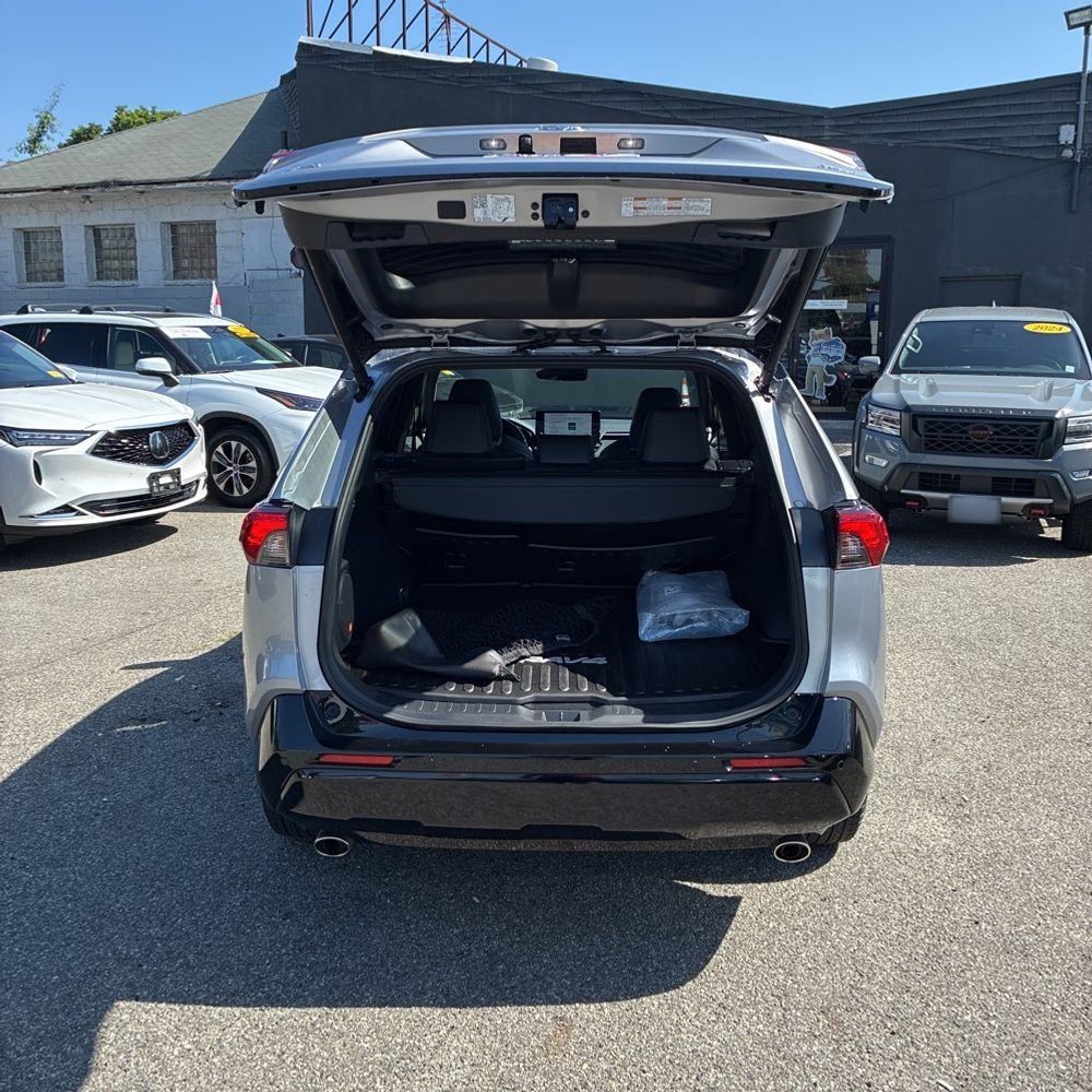 2025 Toyota RAV4 Plug-in Hybrid XSE