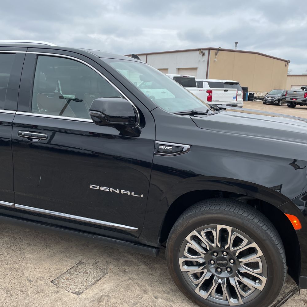 2023 GMC Yukon XL Denali Ultimate