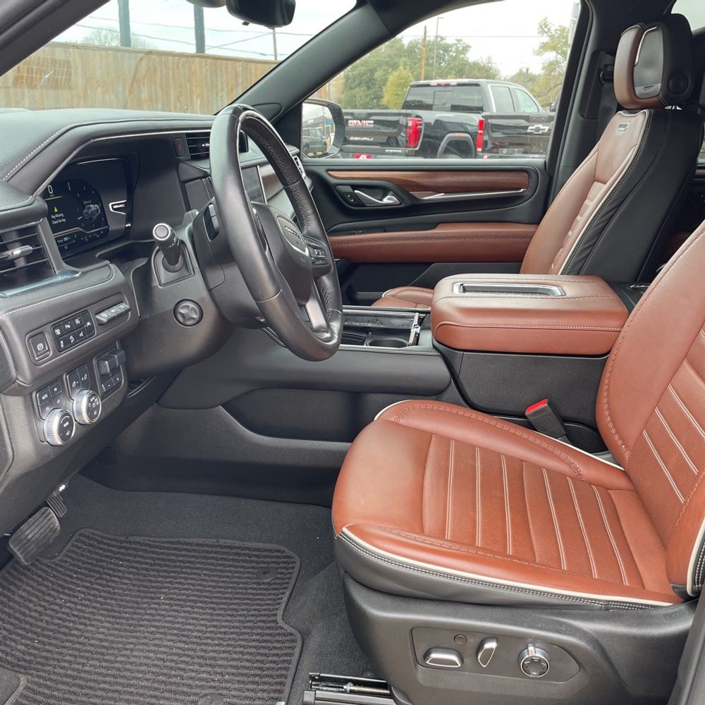 2023 GMC Yukon XL Denali Ultimate