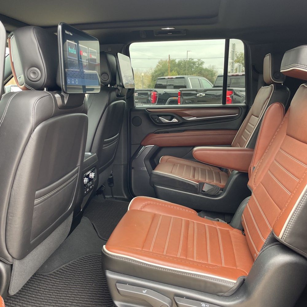 2023 GMC Yukon XL Denali Ultimate