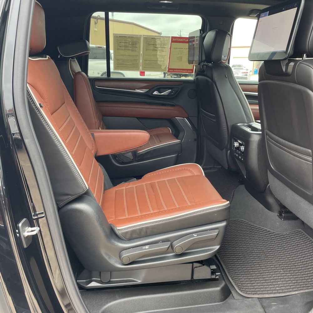 2023 GMC Yukon XL Denali Ultimate