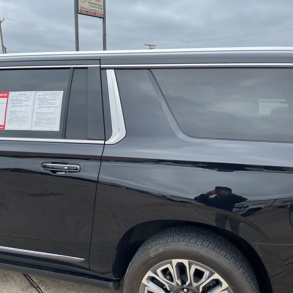 2023 GMC Yukon XL Denali Ultimate