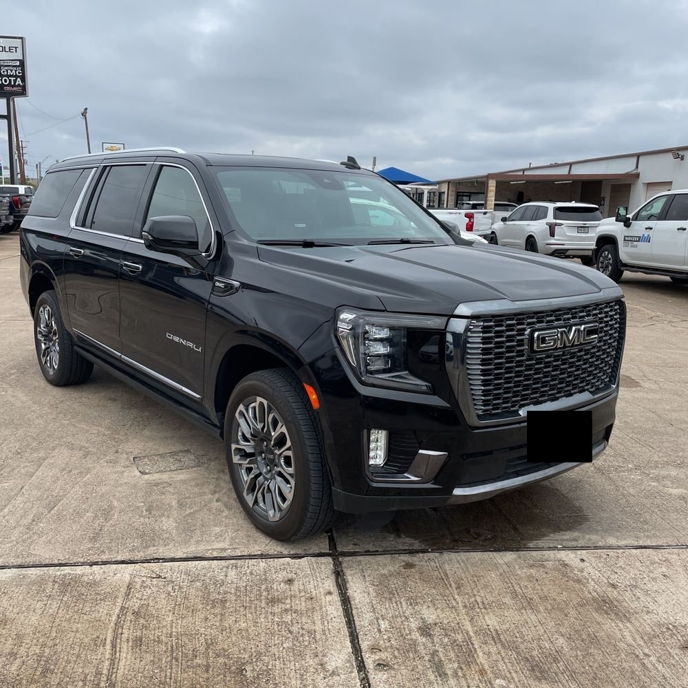 2023 GMC Yukon XL Denali Ultimate