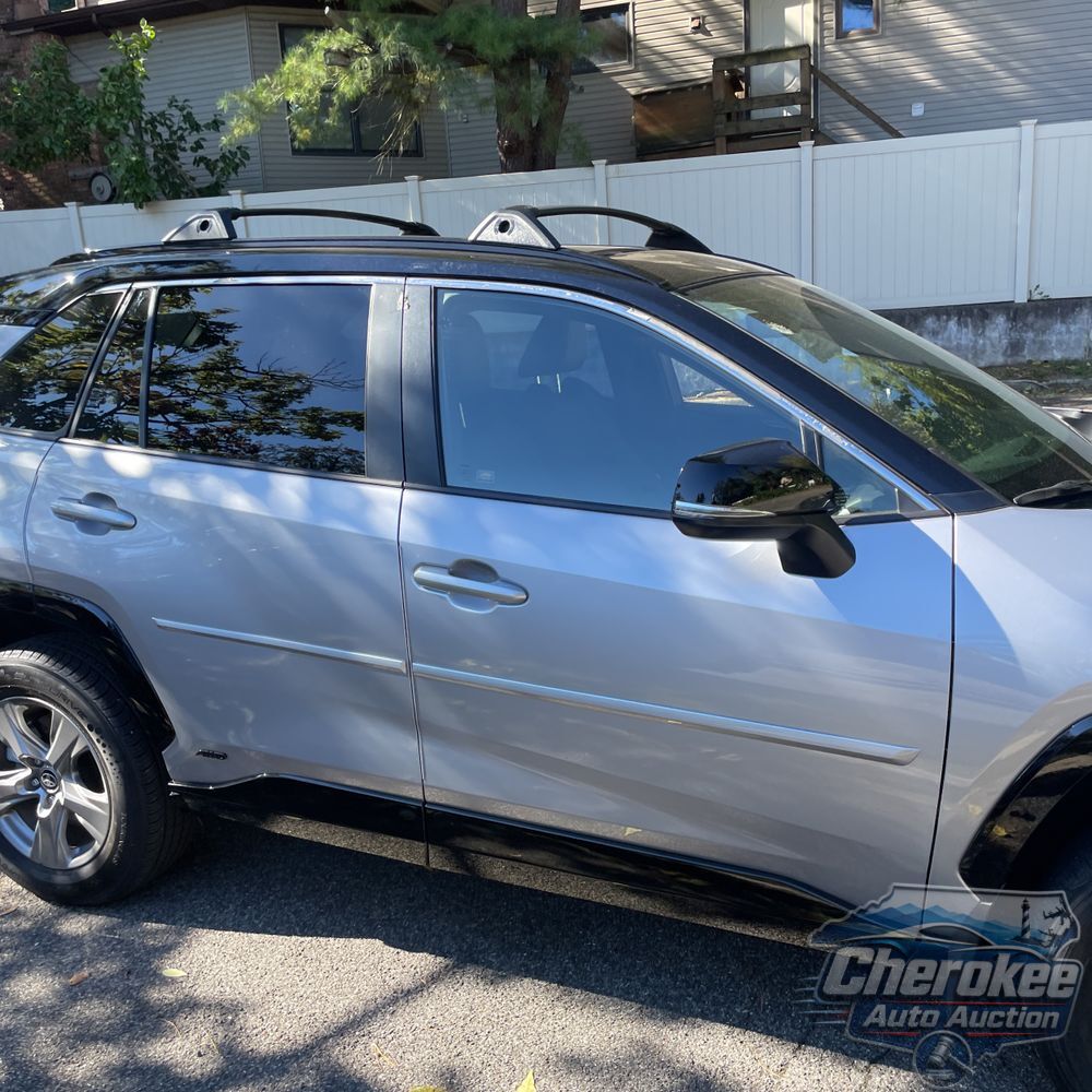 2025 Toyota RAV4 Plug-in Hybrid XSE