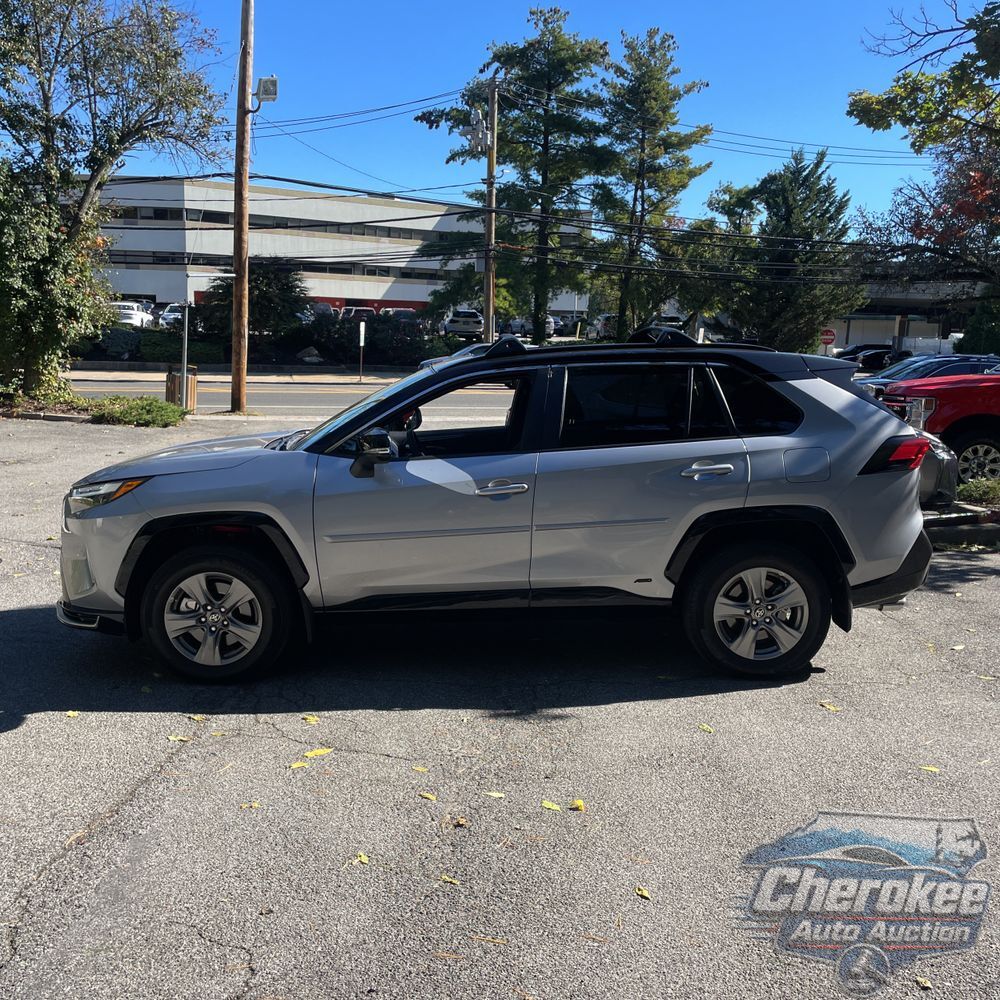 2025 Toyota RAV4 Plug-in Hybrid XSE