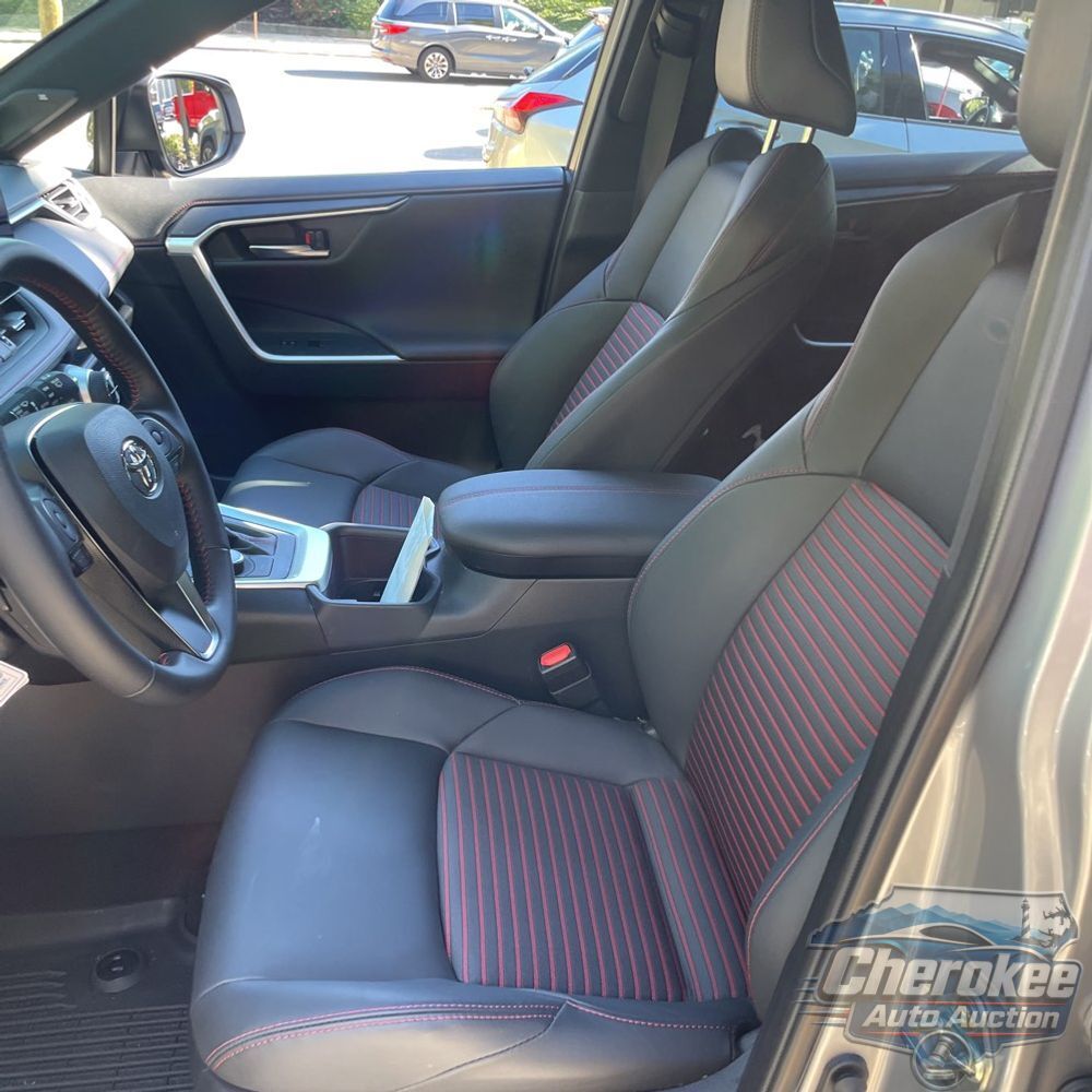 2025 Toyota RAV4 Plug-in Hybrid XSE
