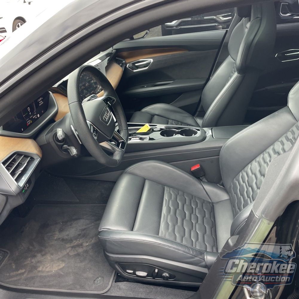 2023 Audi e-tron GT Prestige
