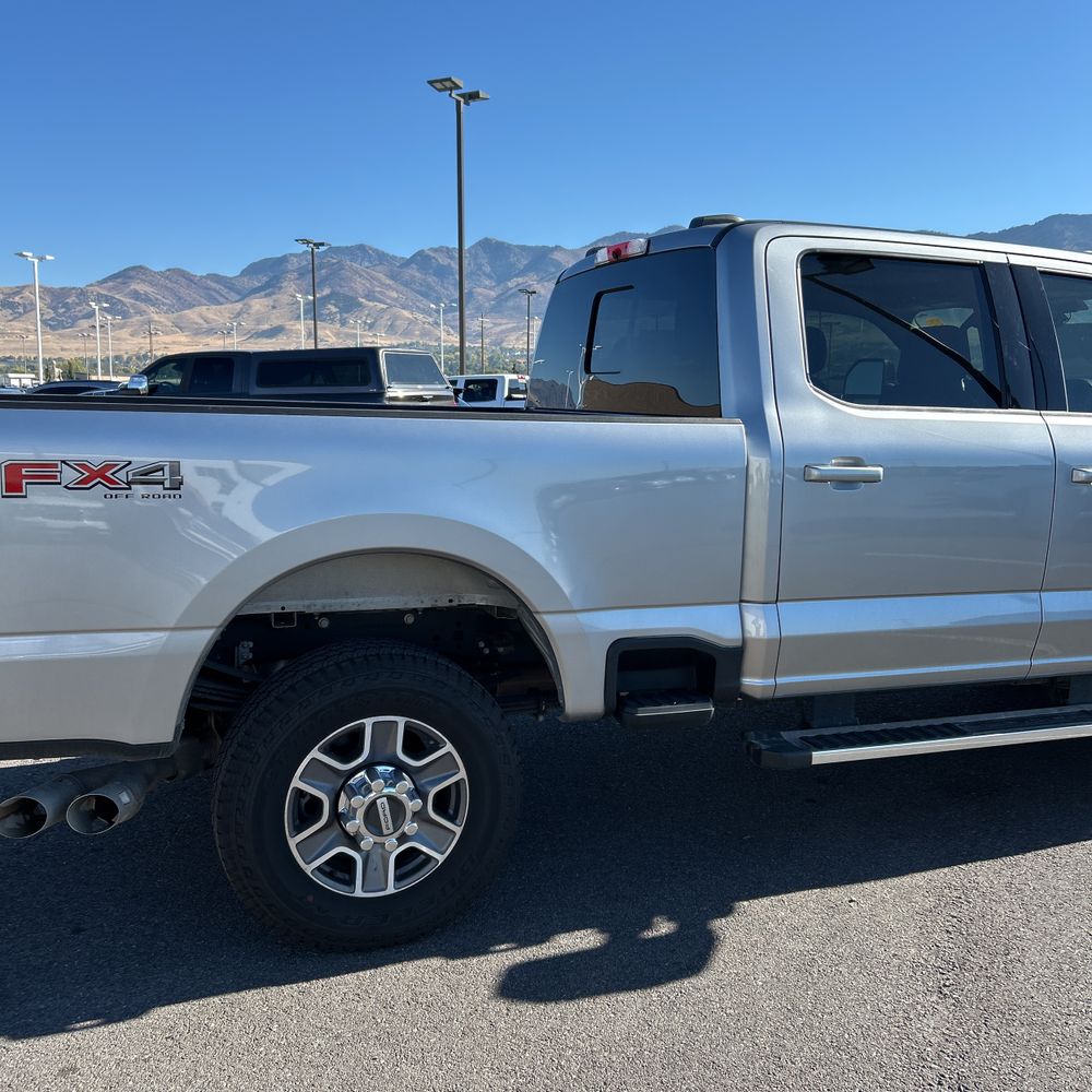 2024 Ford F350 S/D Lariat