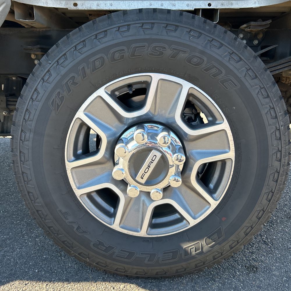 2024 Ford F350 S/D Lariat