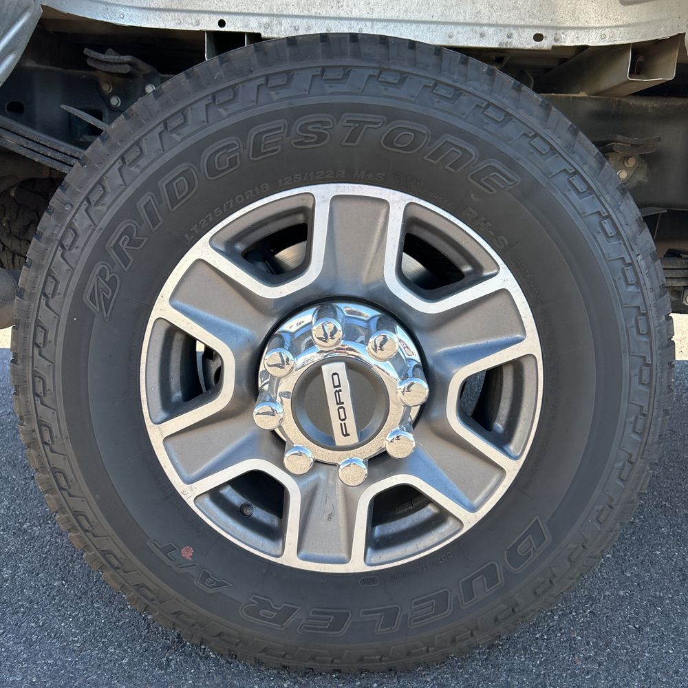 2024 Ford F350 S/D Lariat