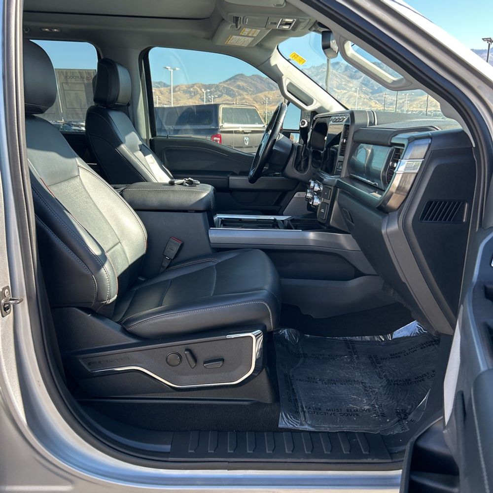 2024 Ford F350 S/D Lariat