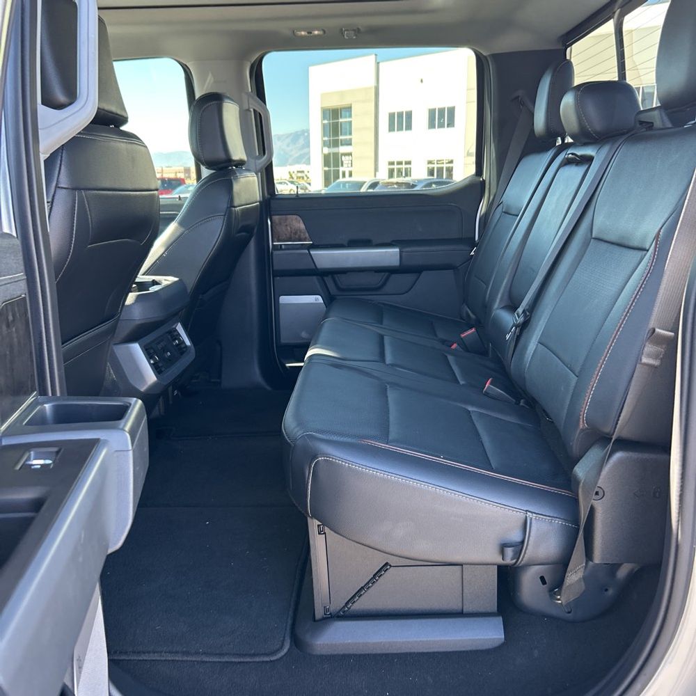 2024 Ford F350 S/D Lariat