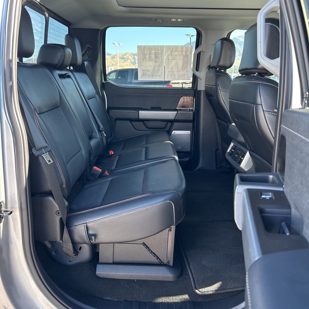 2024 Ford F350 S/D Lariat