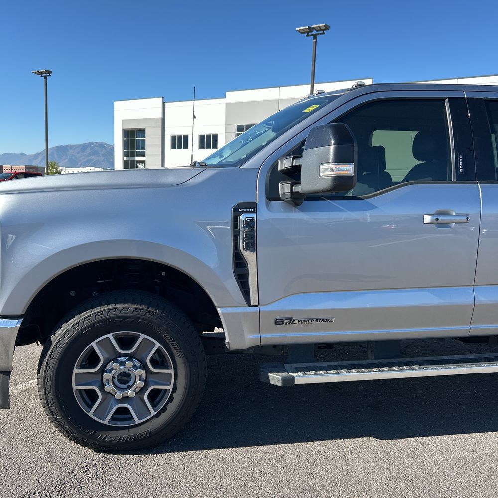 2024 Ford F350 S/D Lariat